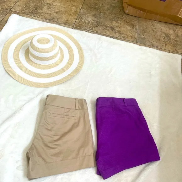 🛍️3/$25 SALE🛍️The Limited shinny khaki summer shorts - Picture 7 of 12